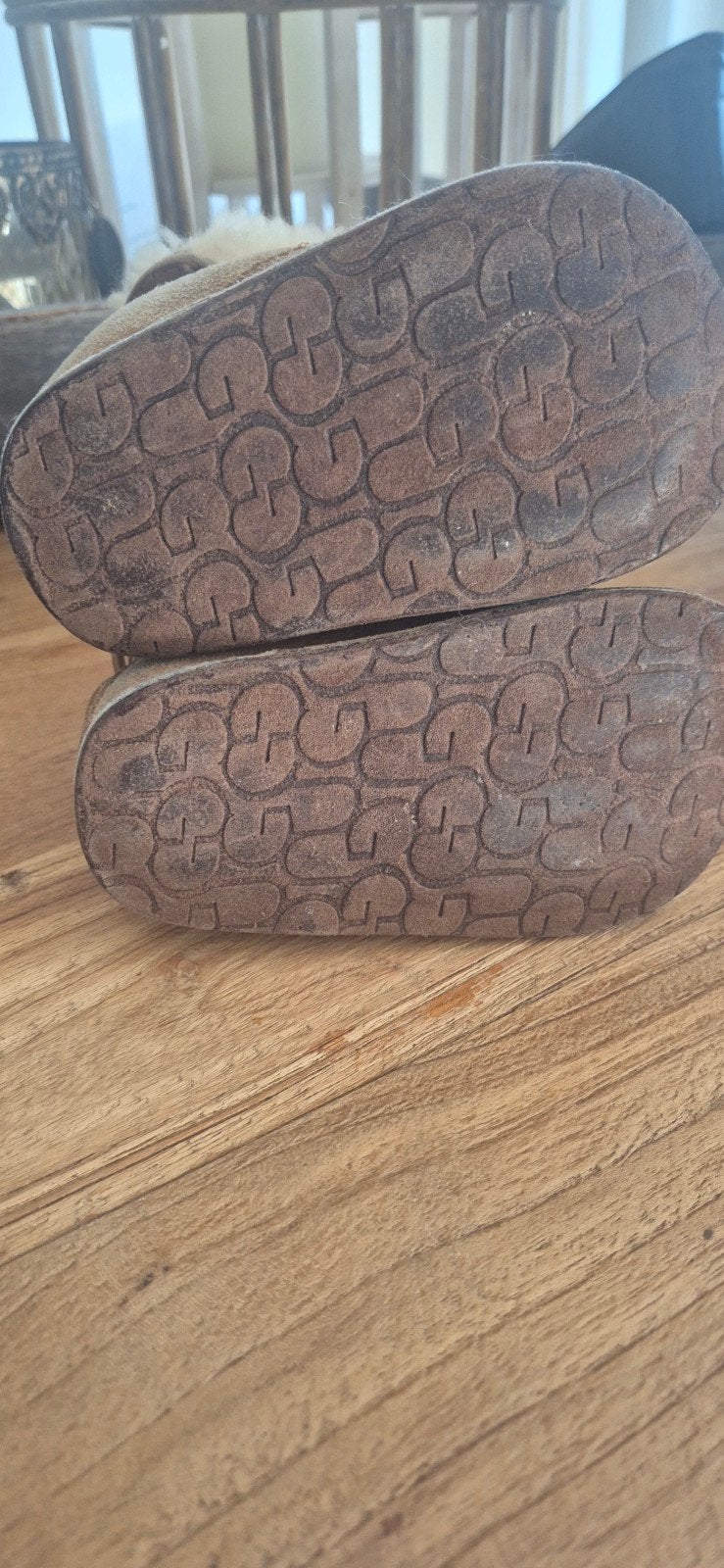Ugg baby slofjes/ schoentjes  maat S, Ugg, Gebruikt, Jongen of Meisje, Schoenen