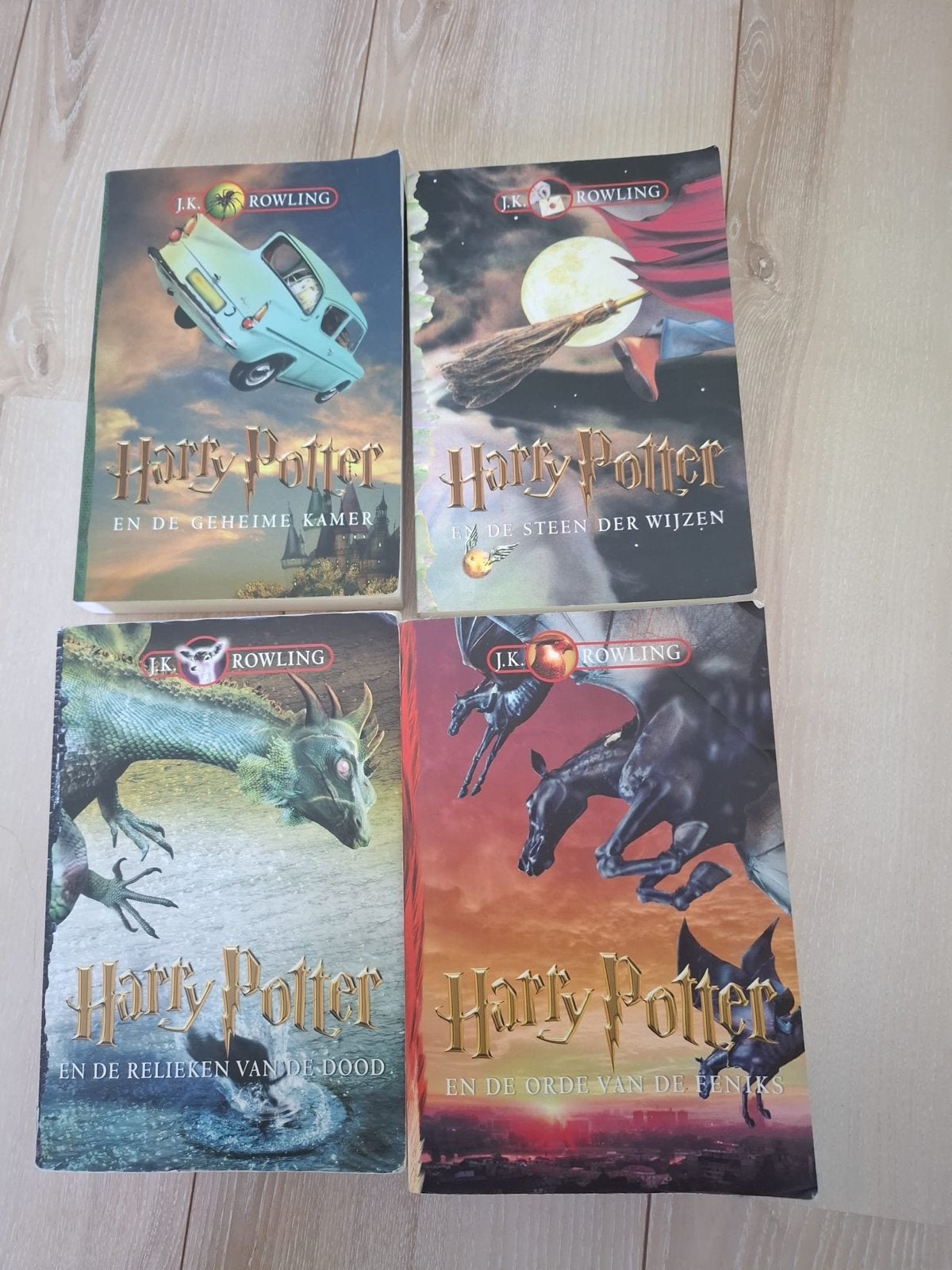 Harry Potter boeken, Deel 1, 2, 4 en 7, €5/st, Boeken, Ophalen of Verzenden, Gelezen