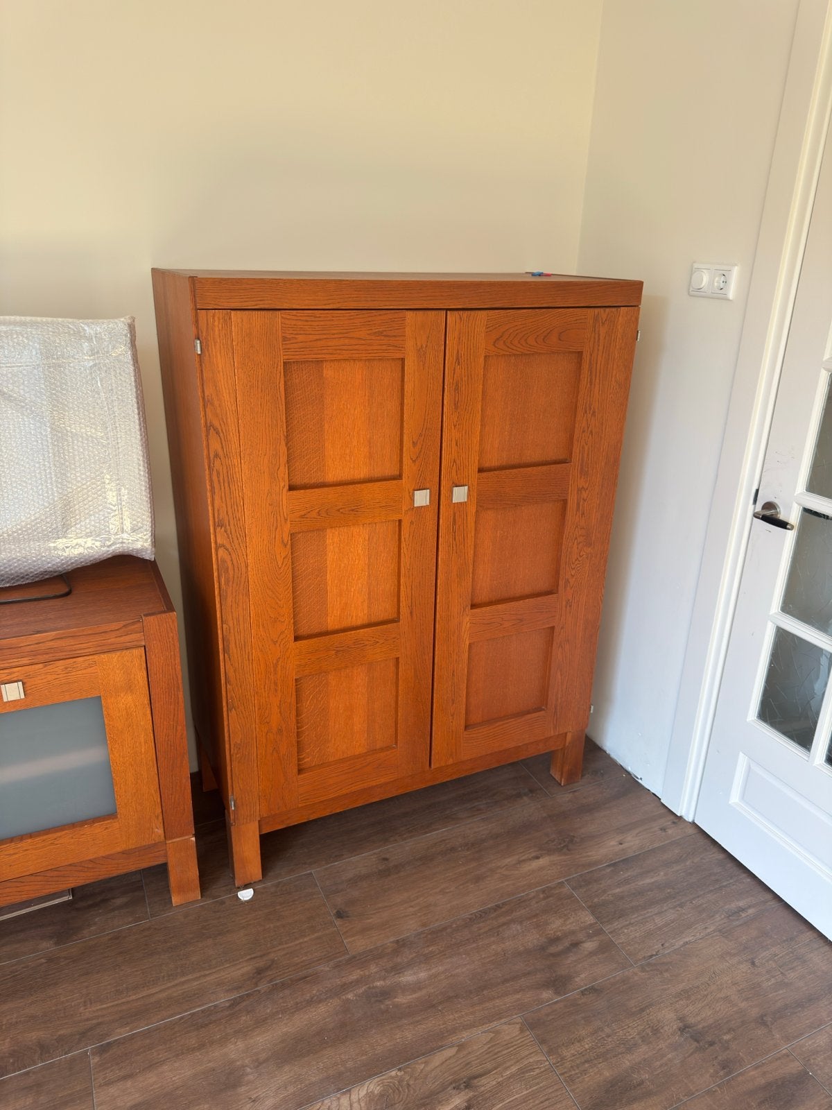 Kersen(fineer) kast met deuren en planken, Ophalen, Gebruikt, 100 tot 150 cm, Eikenhout