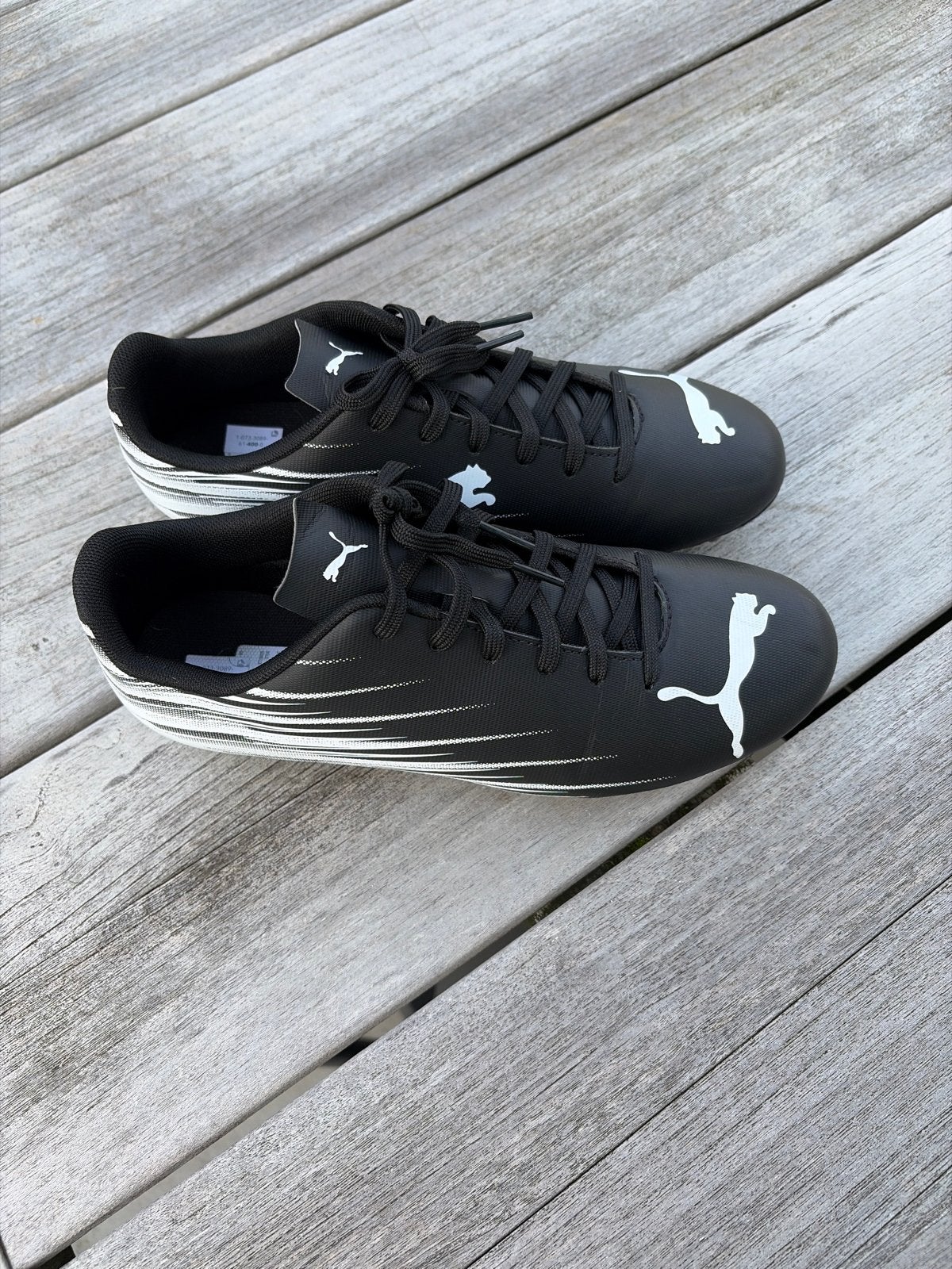 Puma voetbalschoenen maat 40, nieuwstaat, Sport en Fitness, Voetbal, Ophalen of Verzenden, Zo goed als nieuw, Schoenen