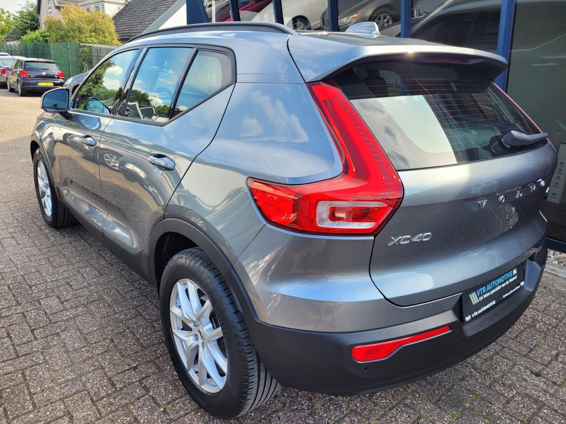 Volvo XC40 2.0 T4 AWD 190PK Automaat / NAVI / BLUETOOTH / PD, Automaat, Stof, 14 km/l, Bedrijf