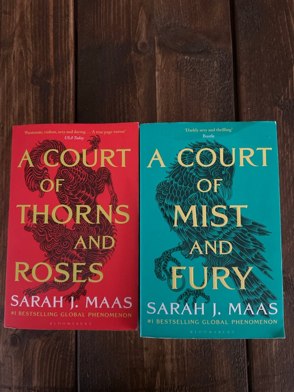 A Court of Thorns and Roses & A Court of Mist and Fury, Boeken, Ophalen of Verzenden, Zo goed als nieuw
