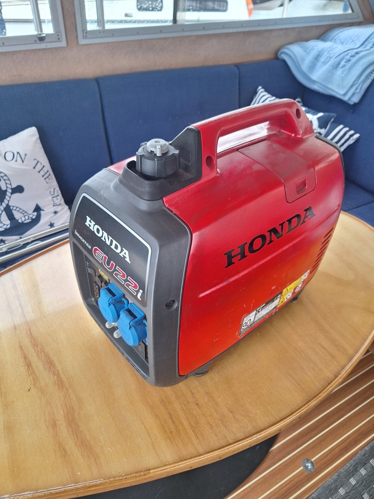 Honda EU22i inverter  Aggregaat, Doe-het-zelf en Verbouw, Aggregaten, Ophalen, Zo goed als nieuw, Minder dan 5 kVA, Benzine