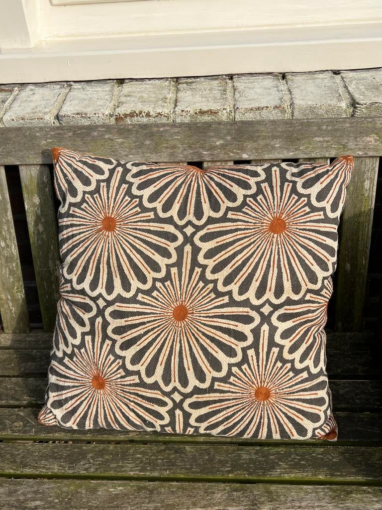 Vintage woonkussen xl Didi boho beige bloemen, Ophalen of Verzenden, Gebruikt, Vierkant