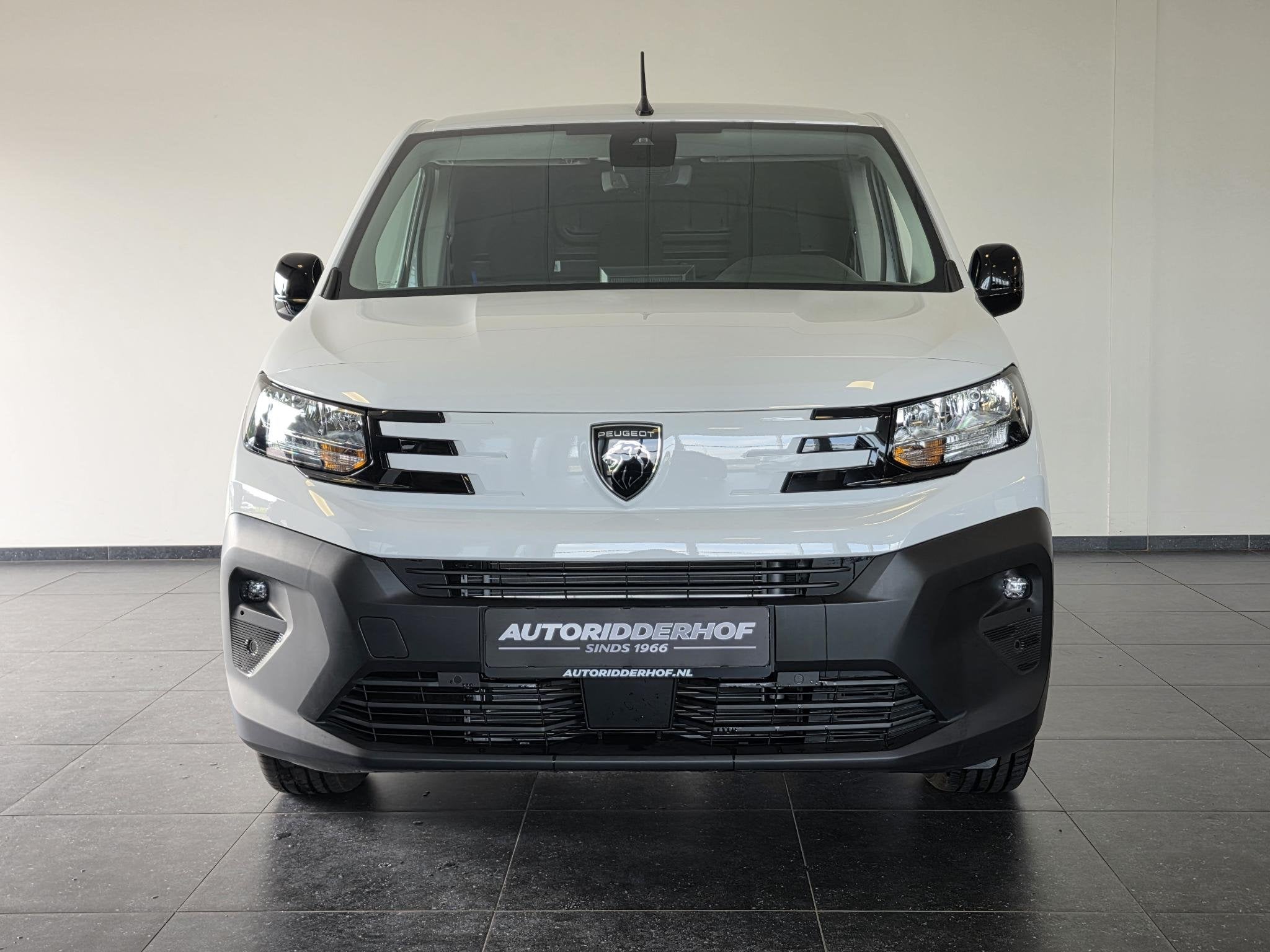 Peugeot Partner L1 1.5 BlueHDi 130 EAT8 S&S | Incl. BPM | Bo, Auto's, Dealer onderhouden, Stof, Gebruikt, Euro 6