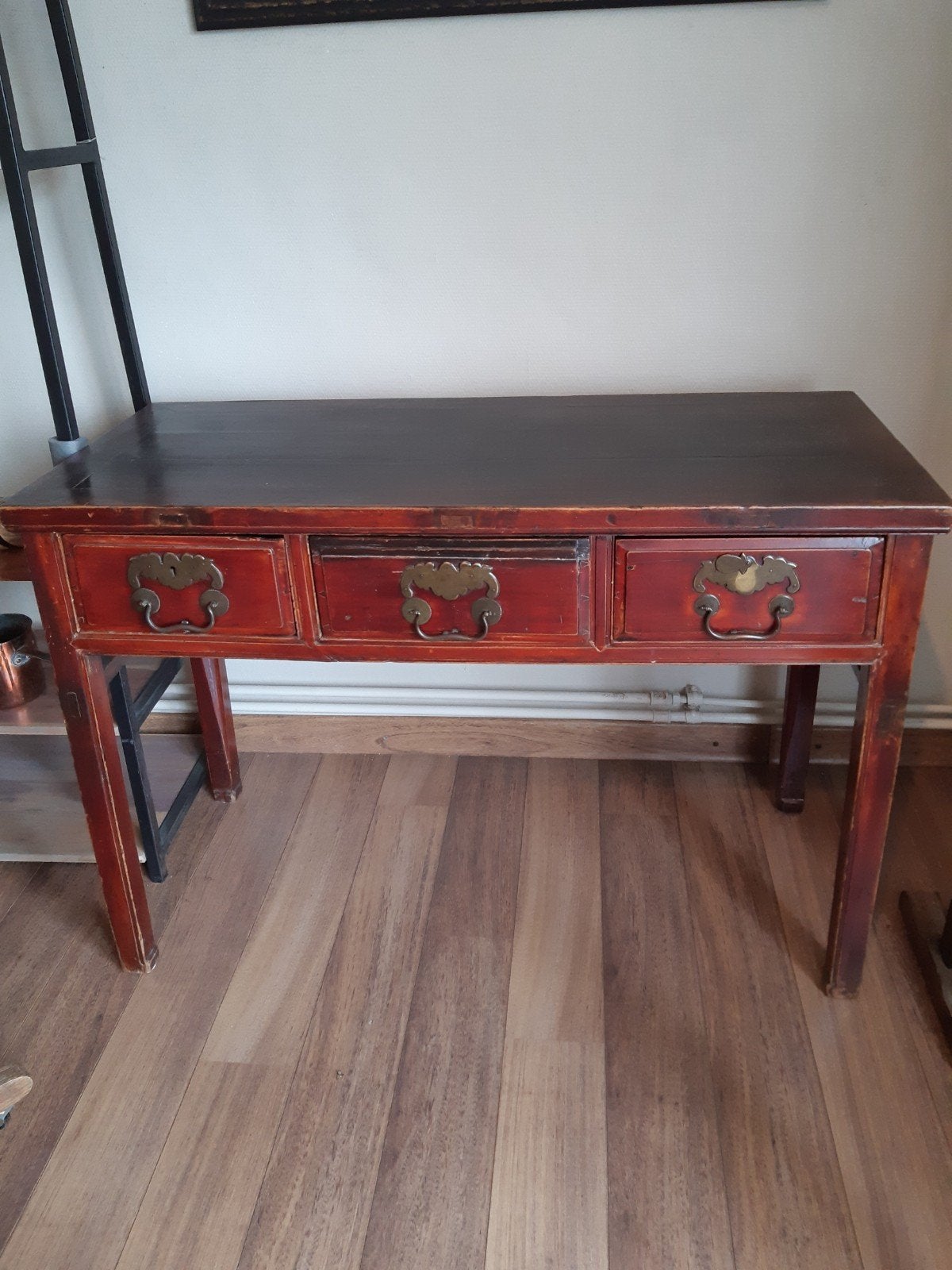 Chinees antiek bureau, Ophalen