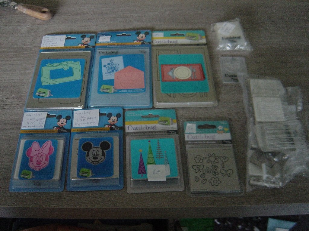 Embossing folder mickey mouse ed, Hobby en Vrije tijd, Ophalen of Verzenden, Zo goed als nieuw, Frame of Mal, Cuttlebug