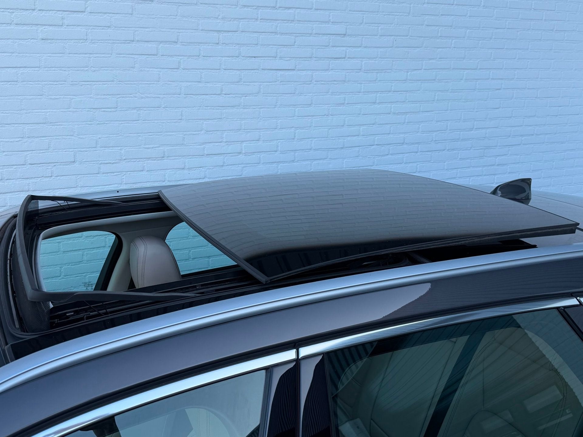 Jaguar F-PACE 2.0 Portfolio AWD 20d PANO l LEDER l TREKHAAK!, Auto's, Automaat, Gebruikt, 4 cilinders, Bedrijf