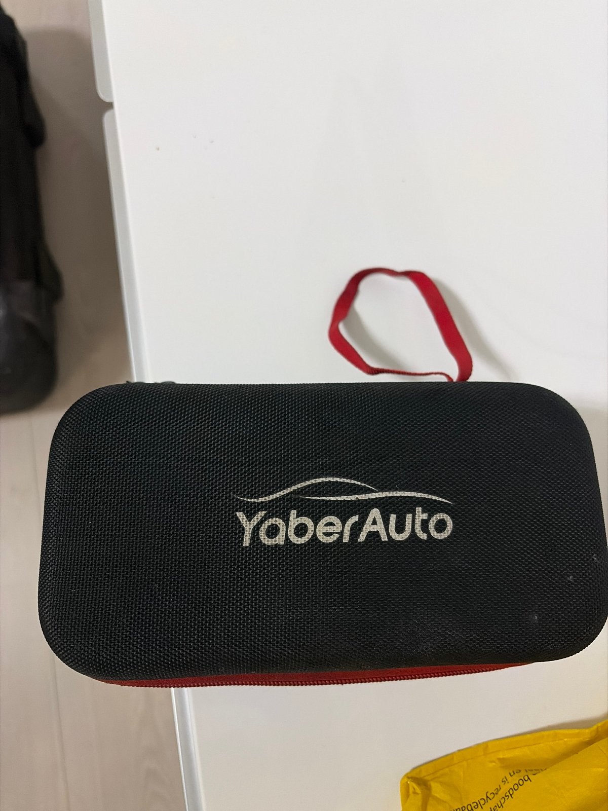 YaberAuto Jumpstarter met kompas en zaklamp, Ophalen of Verzenden, Gebruikt
