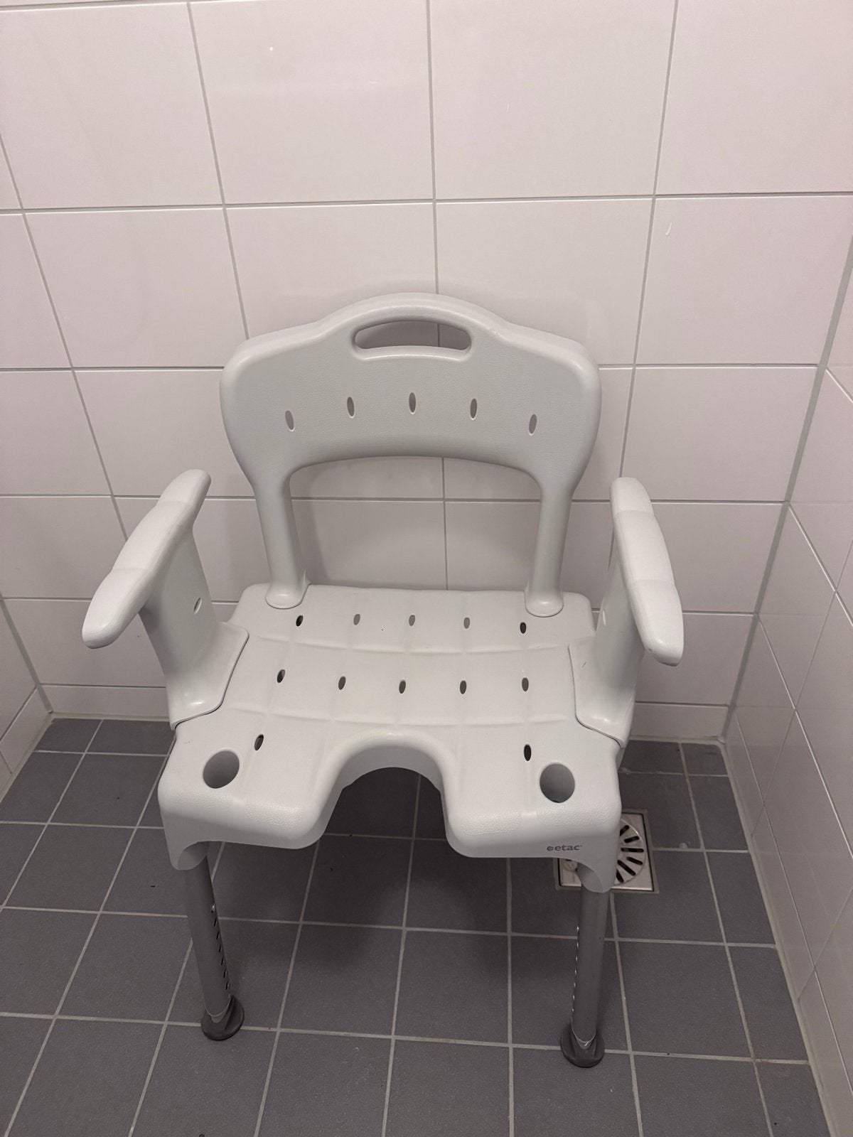 Douchestoel, Diversen, Verpleegmiddelen, Ophalen, Zo goed als nieuw