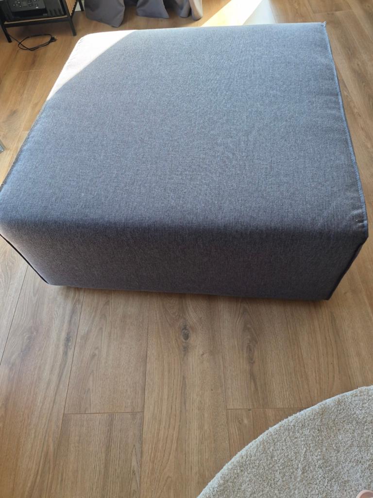 Hocker / poef te koop, Ophalen, Vierkant, 75 tot 100 cm, Zo goed als nieuw