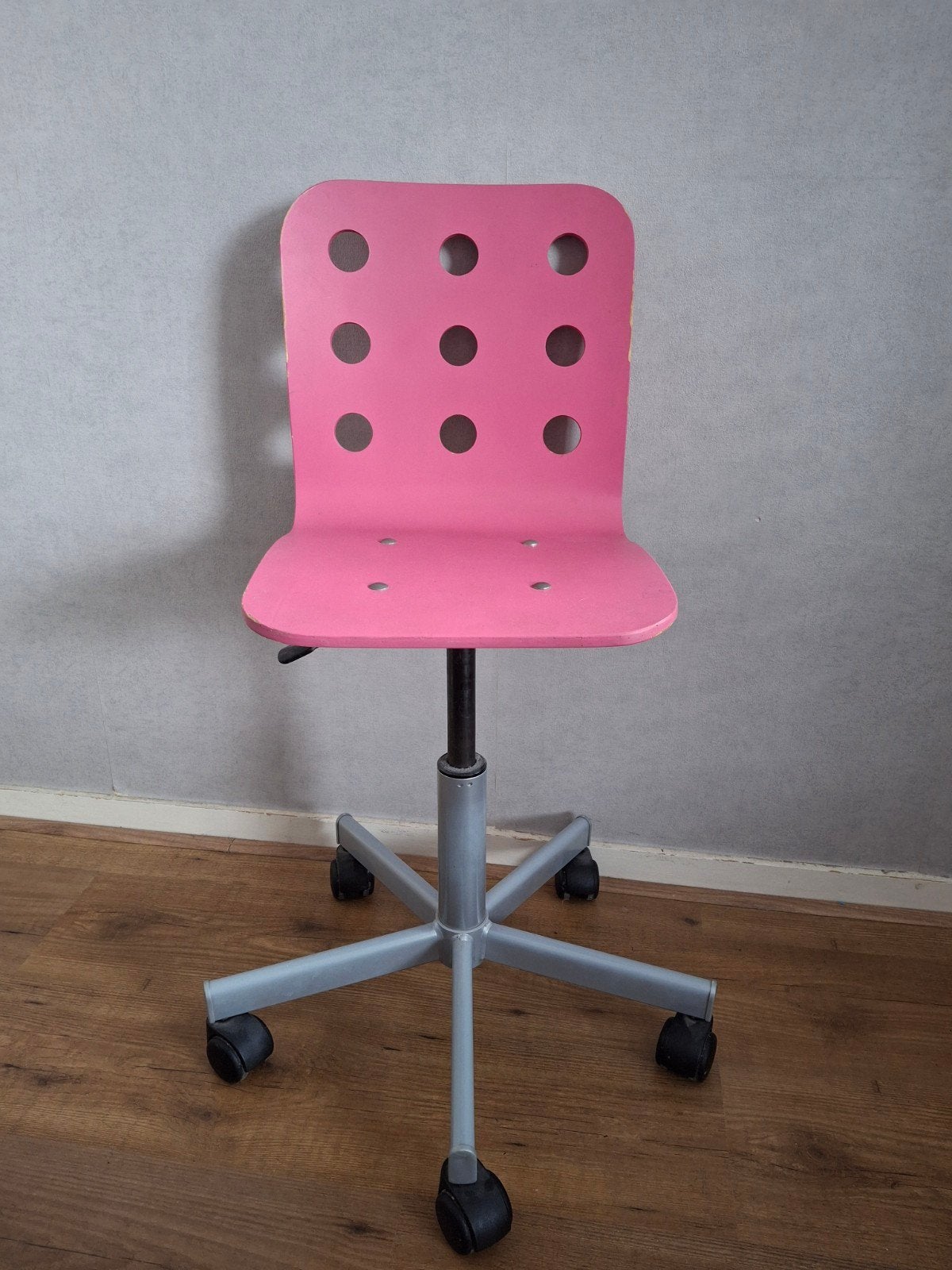 Roze bureaustoel met wieltjes - Gebruikt, Huis en Inrichting, Stoelen, Ophalen, Gebruikt, Modern, Speels, Overige kleuren