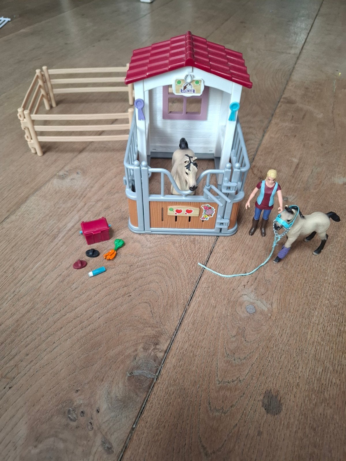 Schleich Paardenstal met Paard, Veulen en Accessoires, Ophalen, Zo goed als nieuw, Jongen of Meisje