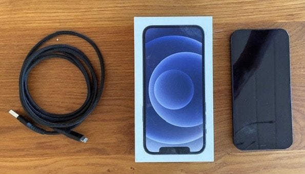 iphhone 12, Telecommunicatie, Mobiele telefoons | Apple iPhone, Zwart, Ophalen of Verzenden, Zo goed als nieuw, Zonder abonnement