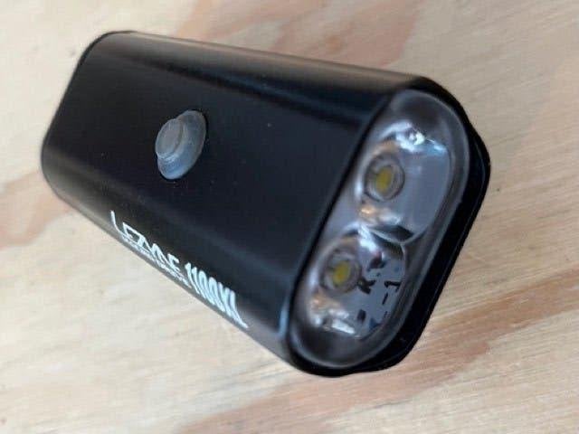 Lezyne Macro Drive 1100XL, Fietsen en Brommers, Fietsaccessoires | Fietsverlichting, Voorlicht, Ophalen of Verzenden, Accu, Oplaadbaar