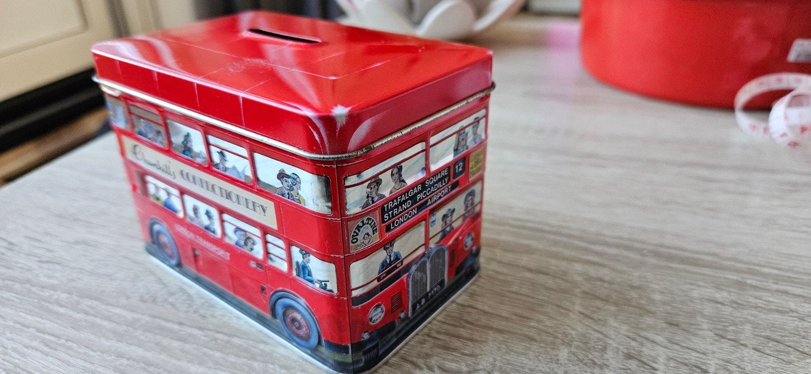 Churchill's London Bus Spaarpot/Blik - Rood, Verzamelen, Ophalen of Verzenden, Zo goed als nieuw