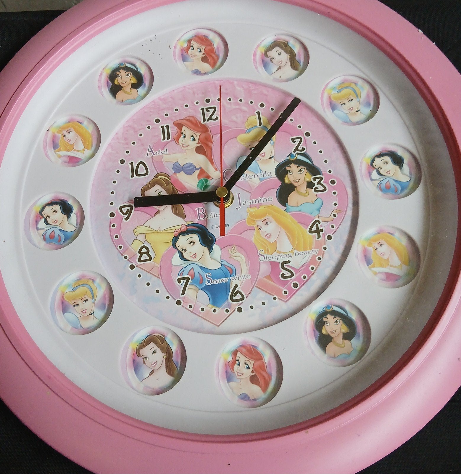 Disney Prinsessen Wandklok - Roze, Ophalen of Verzenden, Gebruikt