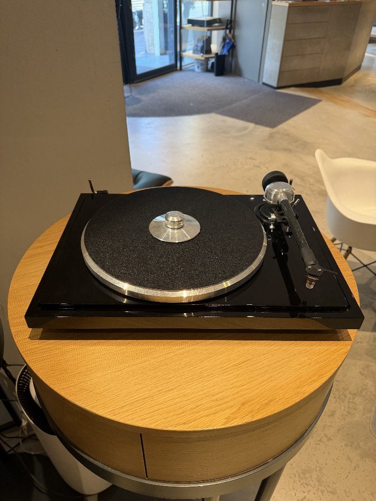 EAT B-sharp platenspeler met Shelter 201 (winkelmodel), Ophalen, Zo goed als nieuw, Platenspeler, Overige merken