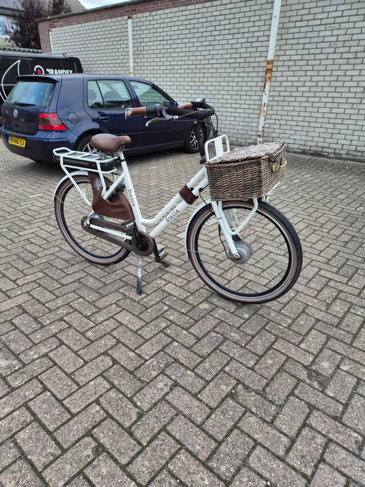 Stella dolce elektrische dames/moederfiets 28inch, Zo goed als nieuw, 50 km per accu of meer, 55 tot 59 cm, Ophalen