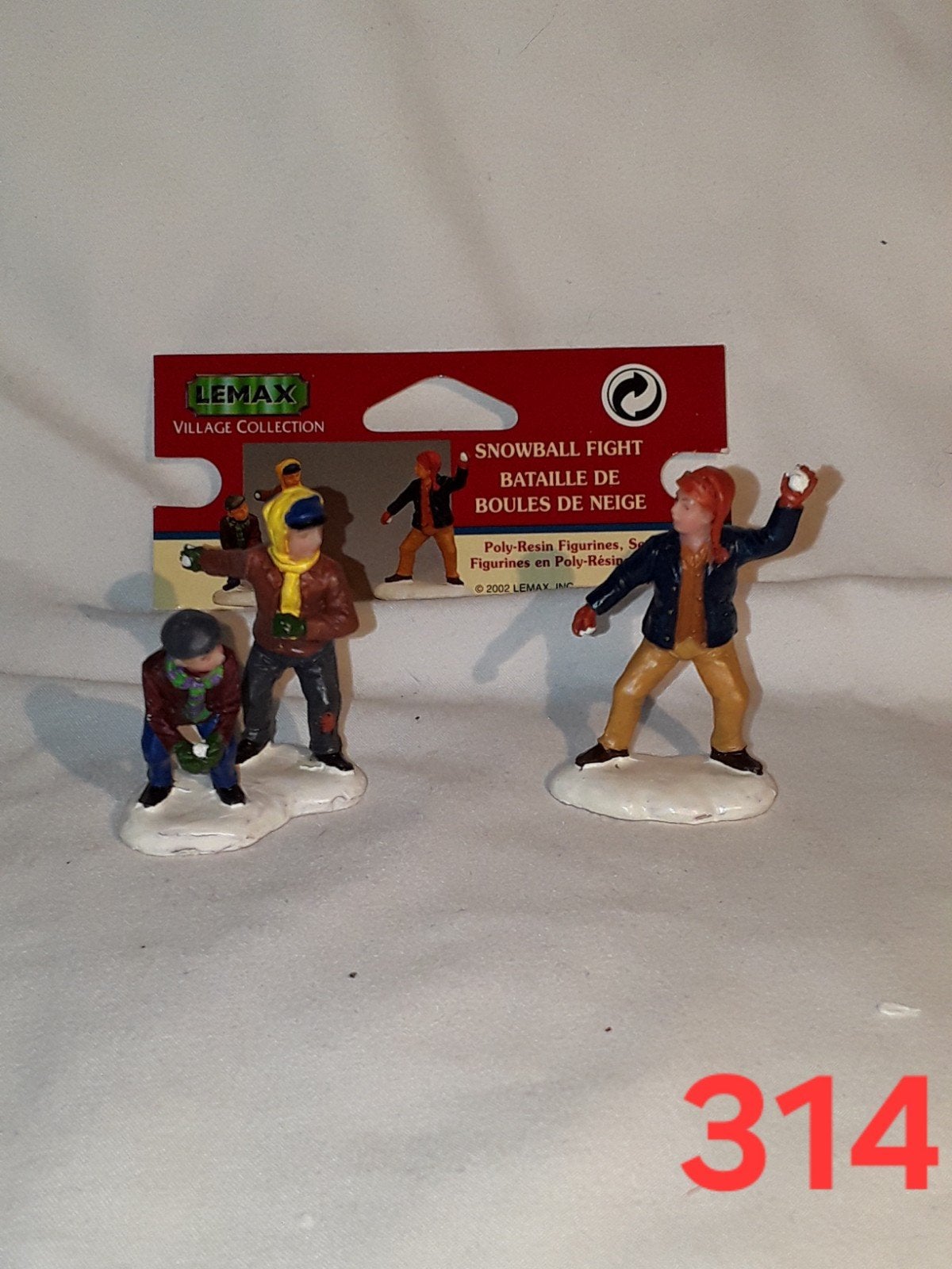 Lemax 22554 snowball fight jaar 2002., Diversen, Kerst, Ophalen of Verzenden