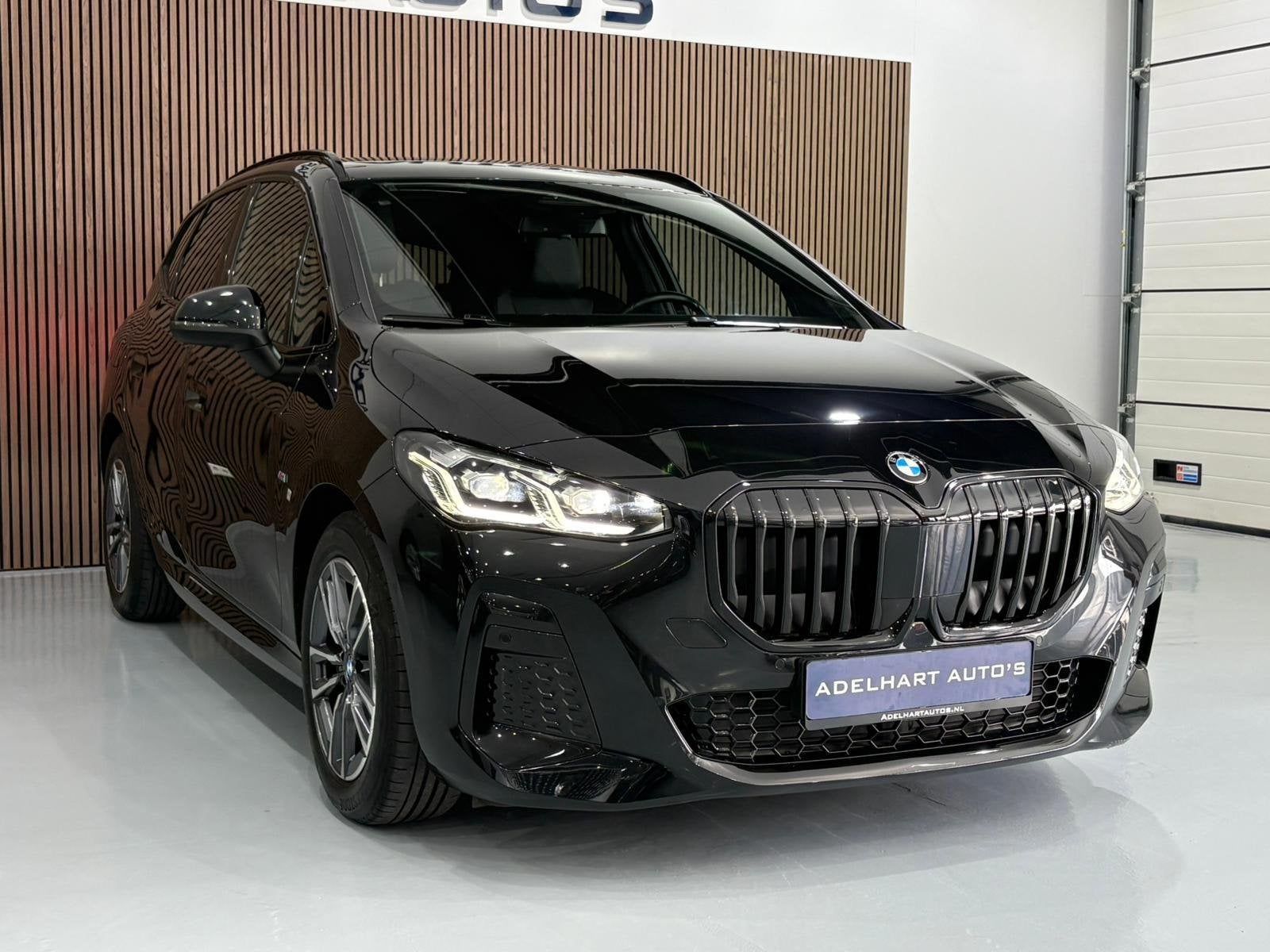 BMW 2-serie Active Tourer 218i M Sport Automaat / Navigatie, Auto's, Dealer onderhouden, 136 pk, Gebruikt, 1445 kg