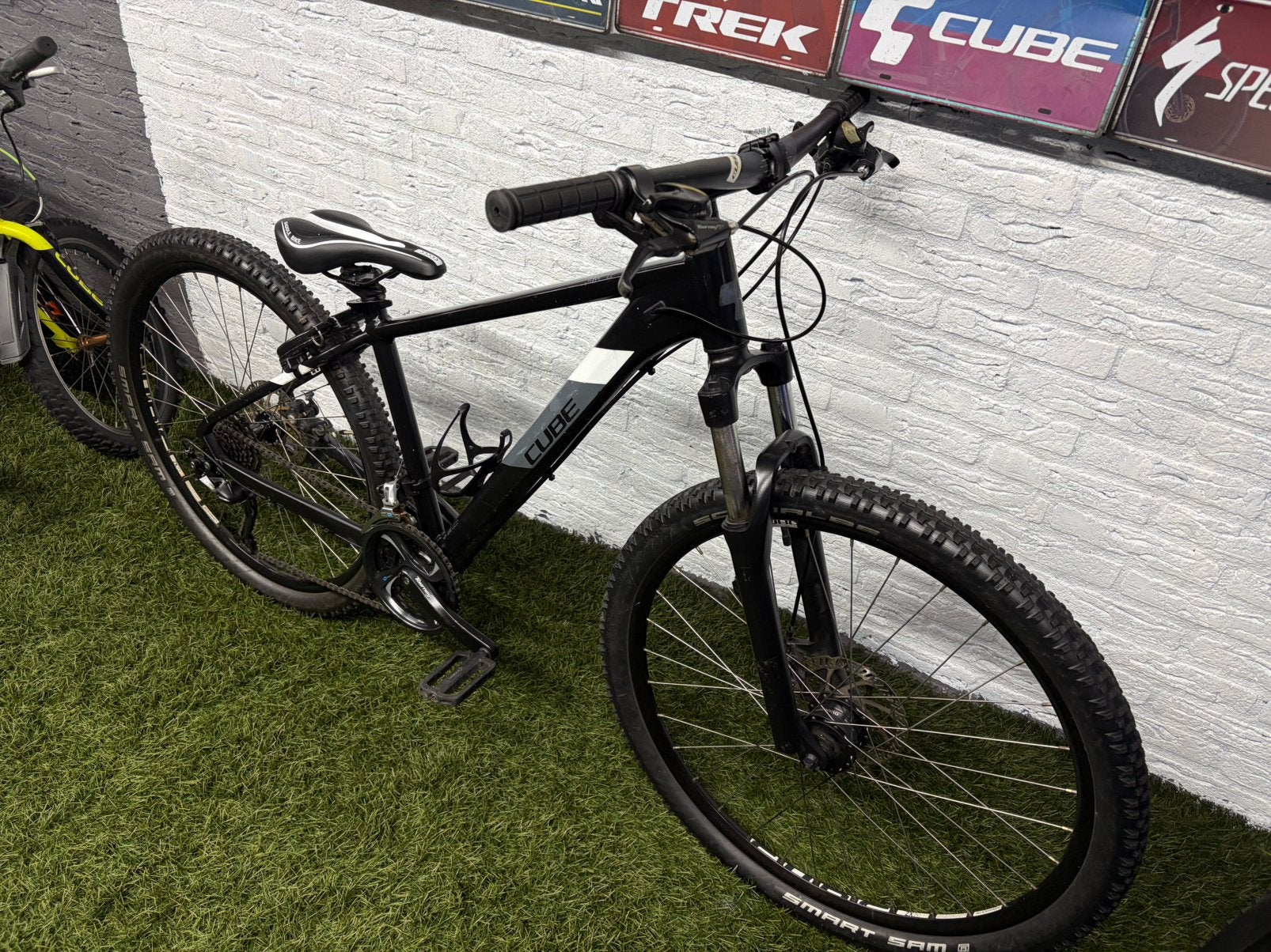 Foto 3 van Cube Aim HPA 27,5 inch size S mountainbike cube frame S 27,5