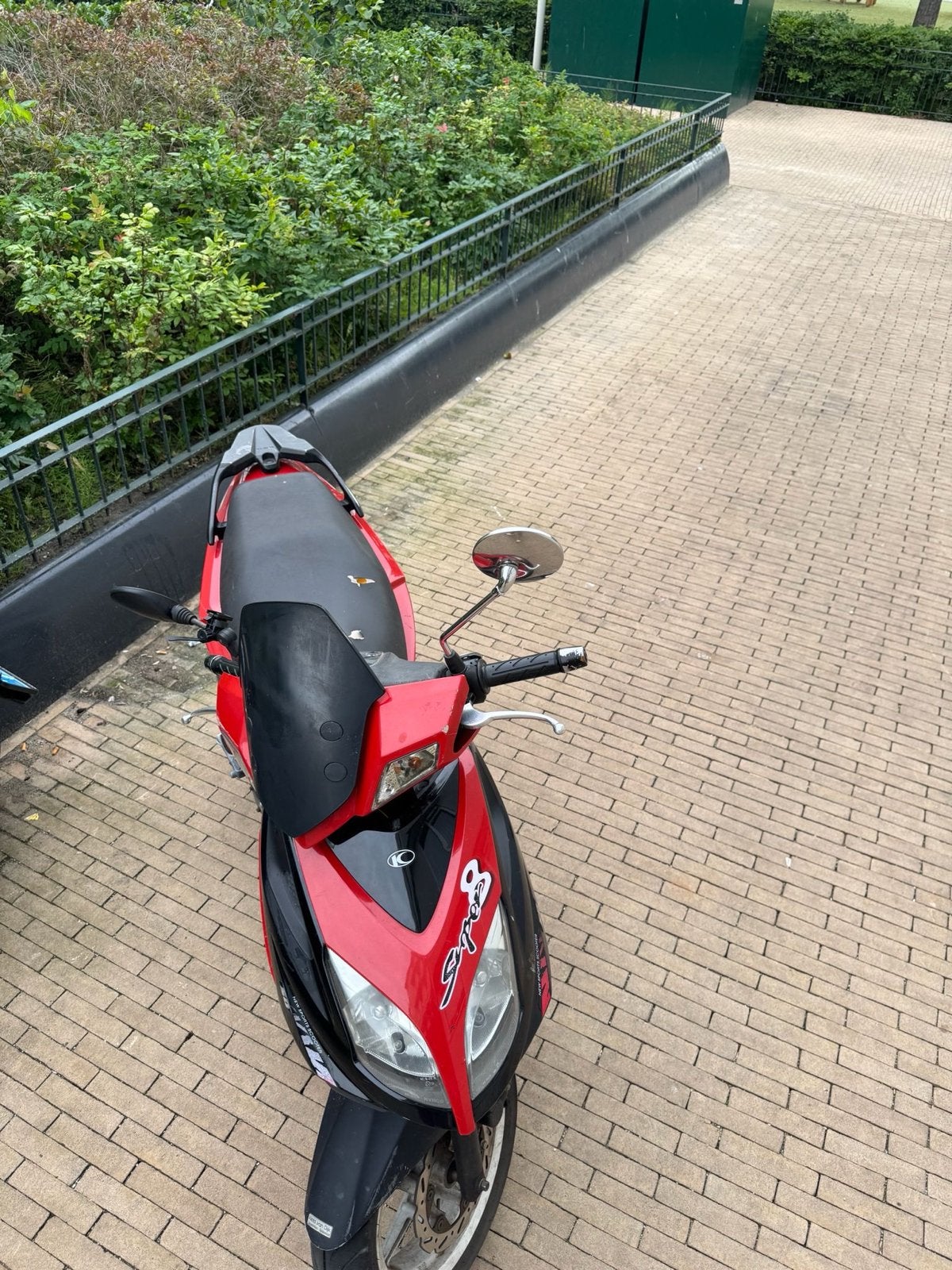 Kymco Super 8 Scooter - Rood/Zwart, Goed Onderhouden, Ophalen, Gebruikt, Maximaal 45 km/u, Benzine