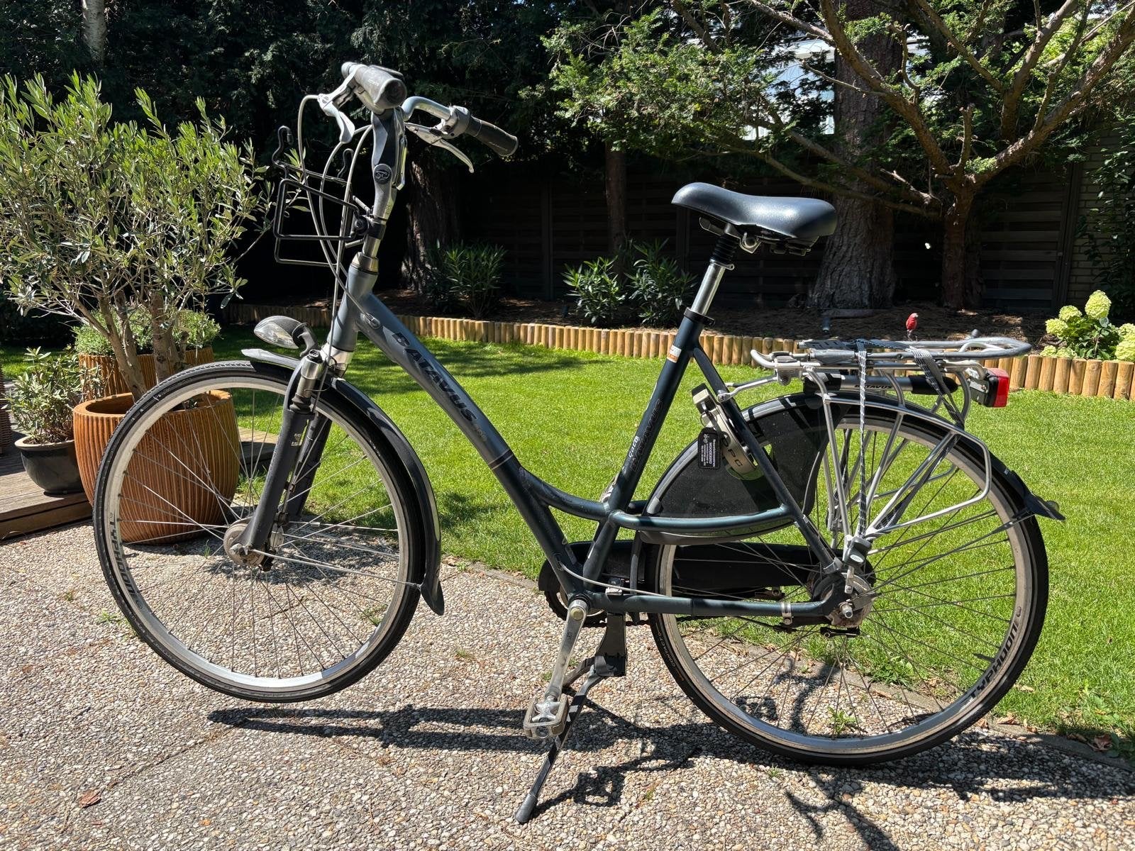 batavus fiets met mandje en bagagedrager, Ophalen, Gebruikt, Velgrem, Versnellingen