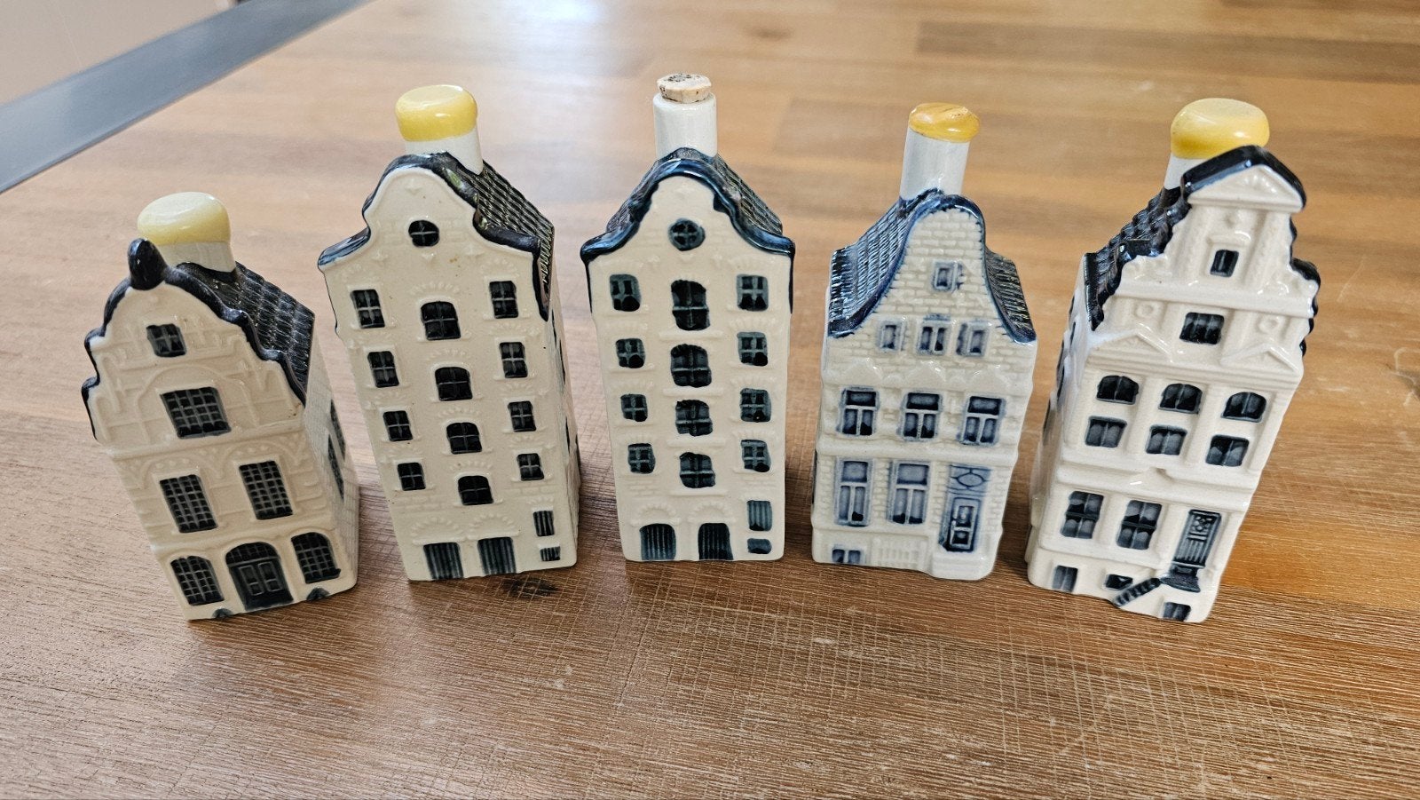 klm huisjes Bols nr 21, 33, 40, 69 en Rynbende nr 33, Verzamelen, Ophalen of Verzenden, Zo goed als nieuw, 21 t/m 40