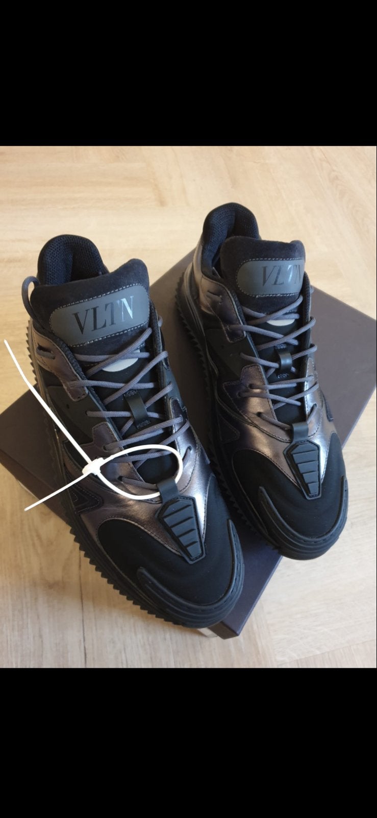 Valentino Garavani VLTN Sneakers Maat 43.5, Ophalen of Verzenden, Nieuw, Zwart, Sneakers of Gympen