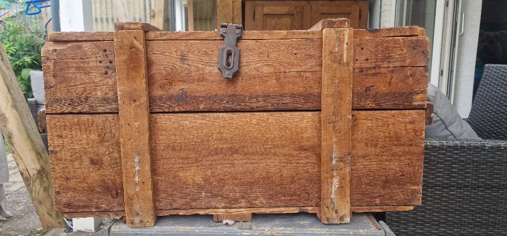 Oude houten klooster/transportkist vd Minderbroeders  weert, Ophalen