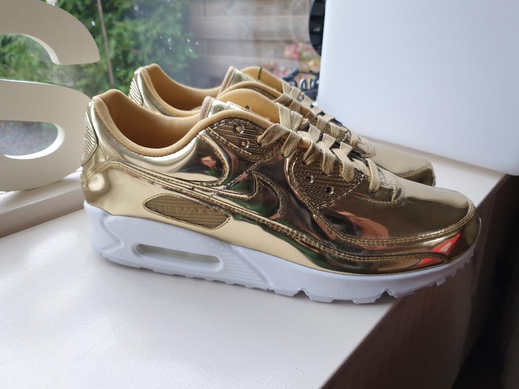 Nike air max 90 liquid goud gold 45,5 45.5 nieuw 2020, Kleding | Heren, Schoenen, Overige kleuren, Ophalen of Verzenden, Sneakers of Gympen