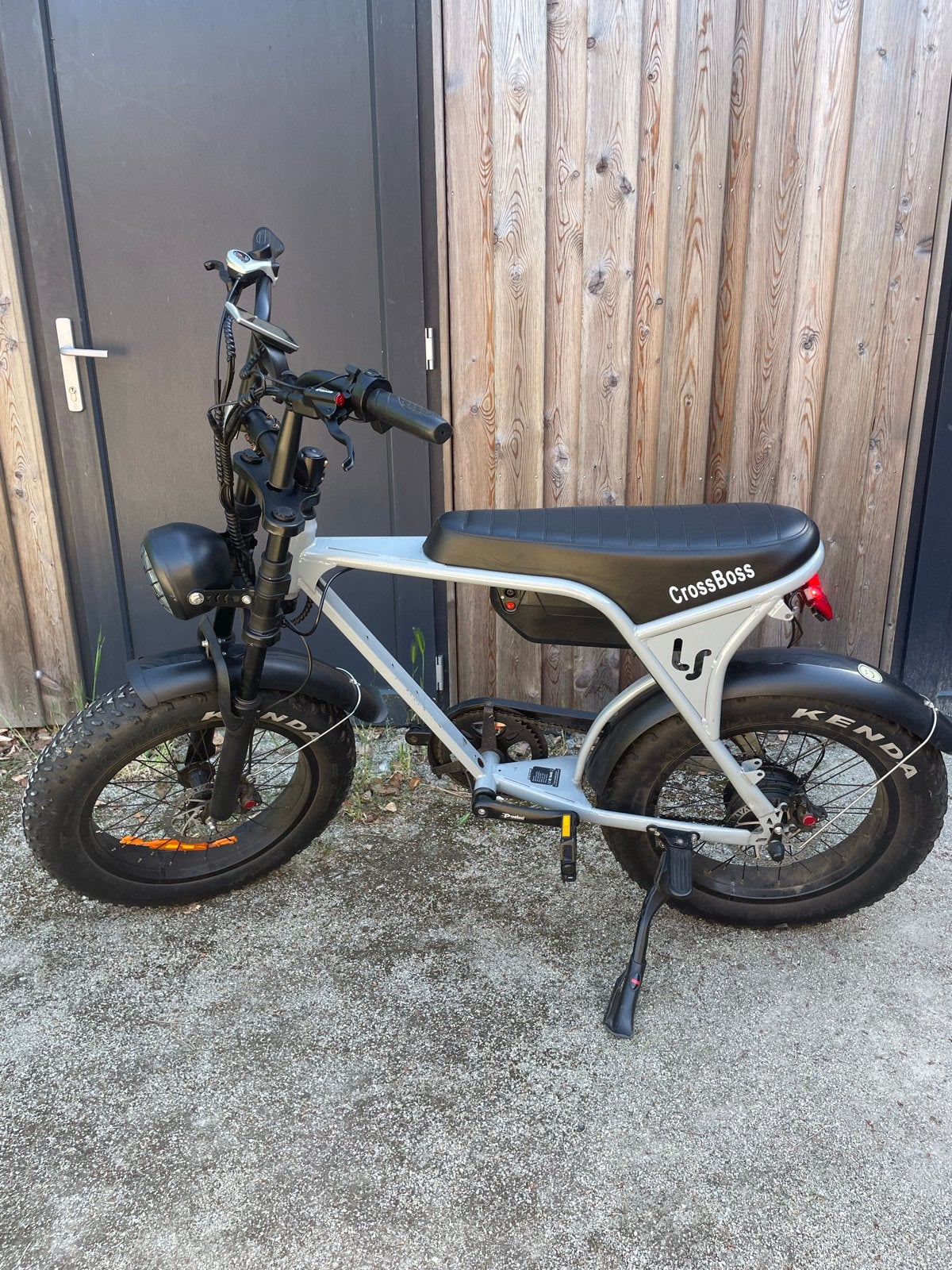 Fatbike CrossBoss V14 LS Nardo Grey Spoke Wheel, Zo goed als nieuw, 51 tot 55 cm, 50 km per accu of meer, Ophalen