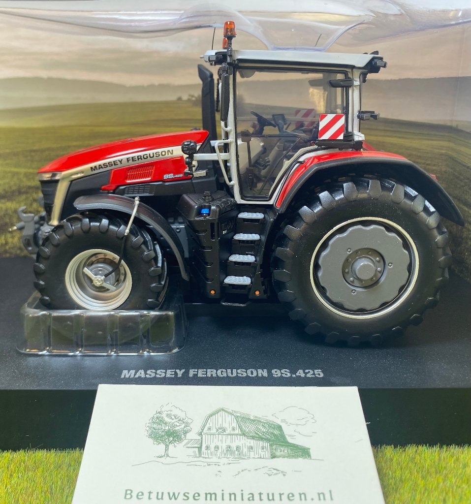 Massey Ferguson 9S.425 tractor 1:32 Universal Hobbies, Hobby en Vrije tijd, Ophalen of Verzenden, Nieuw, Tractor of Landbouw, Universal Hobbies
