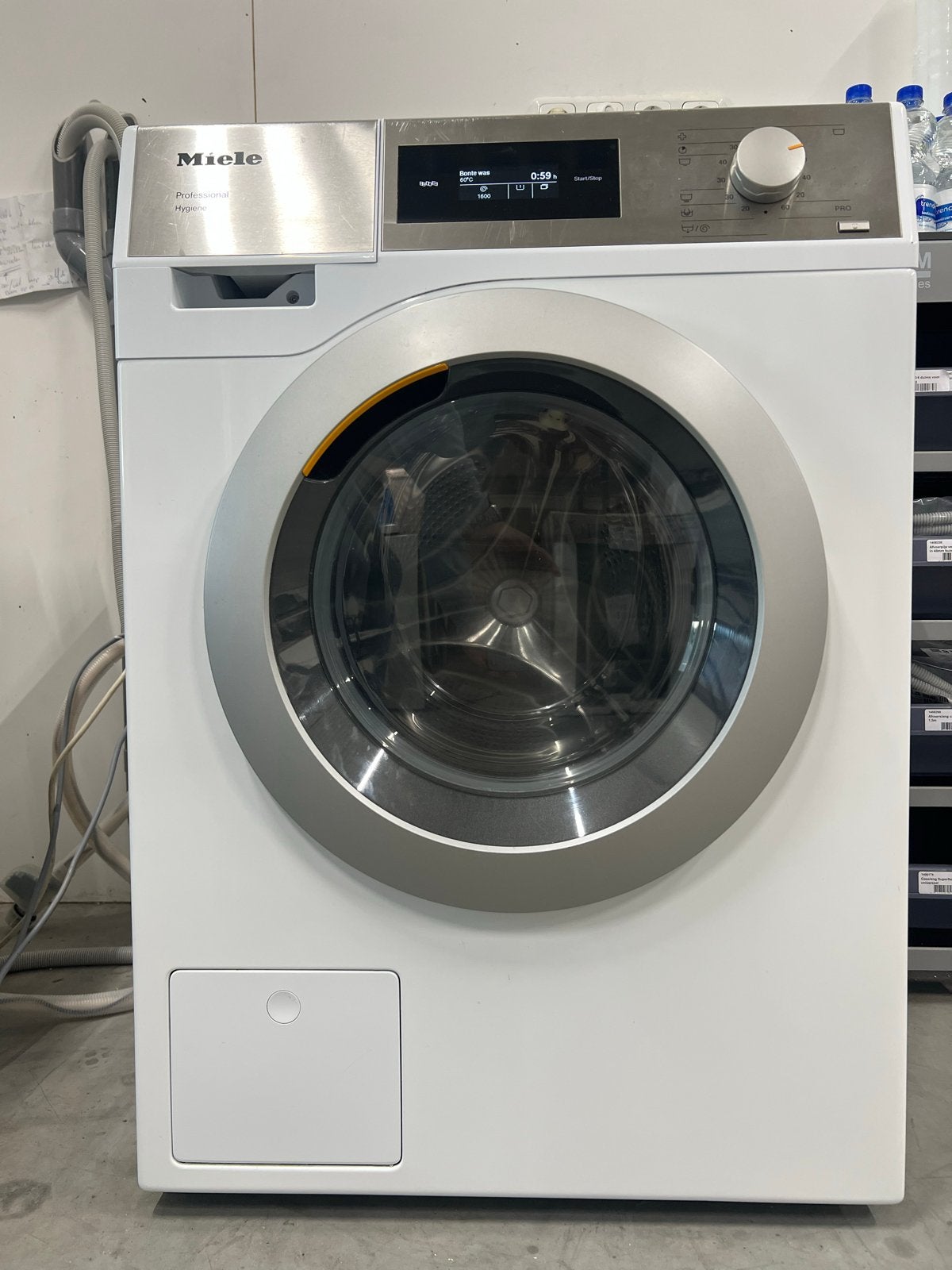 Miele PWM507 Professionele Wasmachine - 7kg, 1600 toeren, Ophalen, 6 tot 8 kg, Gebruikt, 1600 toeren of meer
