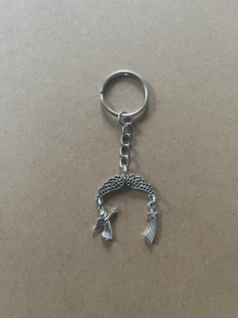 Sleutelhanger engel en ster hangen aan grote vleugel, Verzamelen, Sleutelhangers, Ophalen of Verzenden, Nieuw, Overige typen