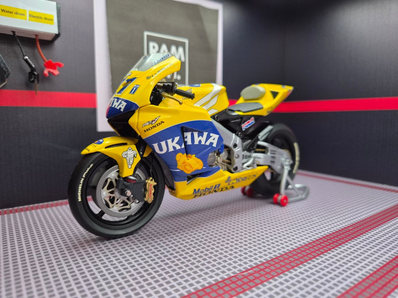 1/12 2003 Tohru Ukawa Honda RC211V Camel MotoGP, Ophalen of Verzenden, Zo goed als nieuw, 1:9 t/m 1:12, Motor