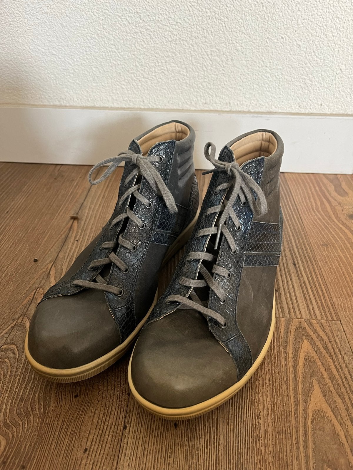 Durea hoge semi-orthopedische sneakers, Kleding | Dames, Schoenen, Ophalen of Verzenden, Nieuw, Zwart, Sneakers of Gympen