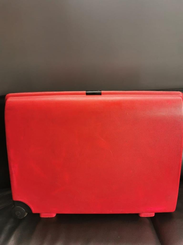 Carlton Koffer Rood met Wieltjes en Cijferslot, Sieraden, Tassen en Uiterlijk, Koffers, Wieltjes, Gebruikt, Hard kunststof, Ophalen of Verzenden