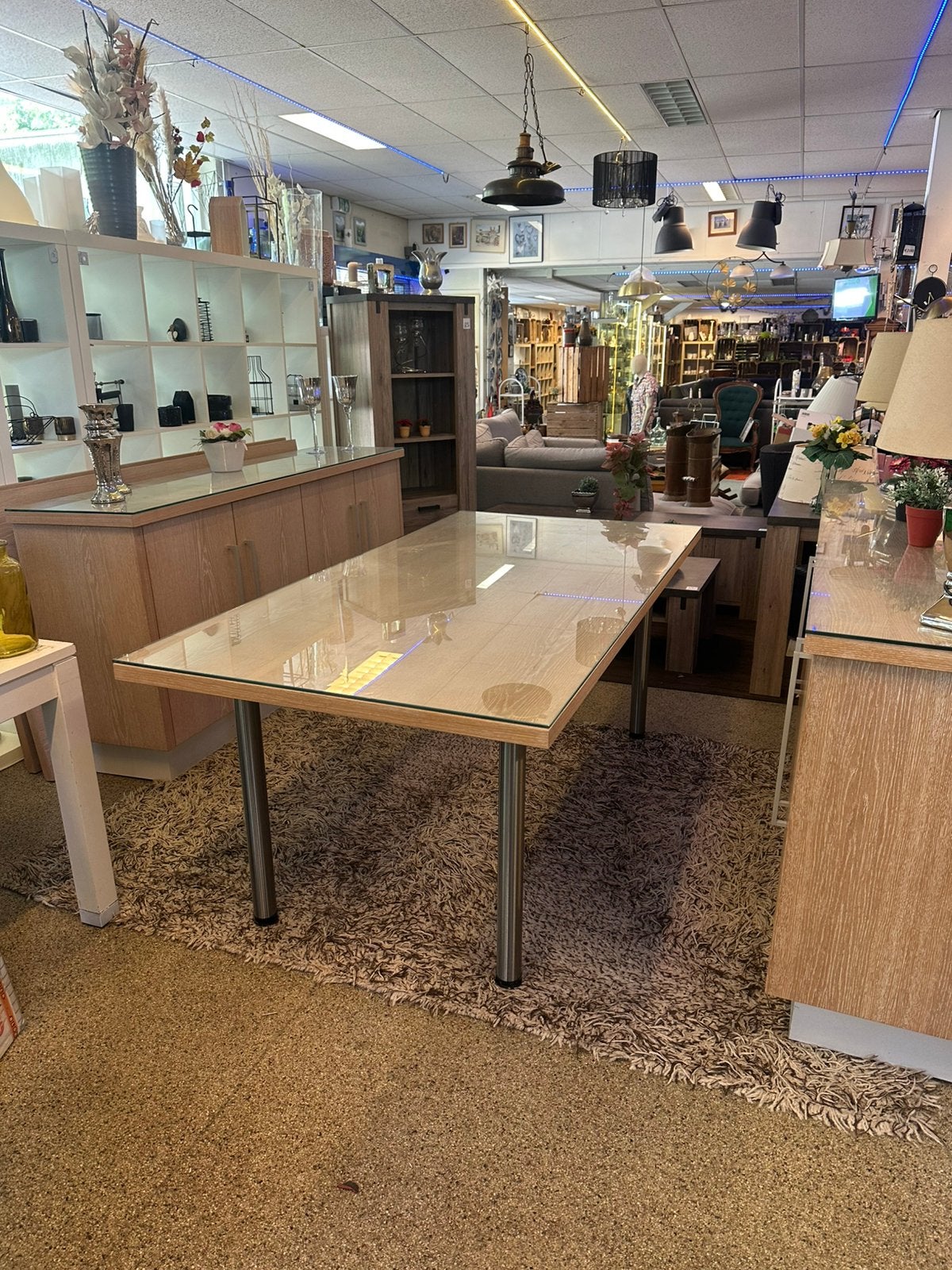 Kantoor inrichting 3 bureau 2 dressoir, Huis en Inrichting, Bureaus, Zo goed als nieuw, Ophalen