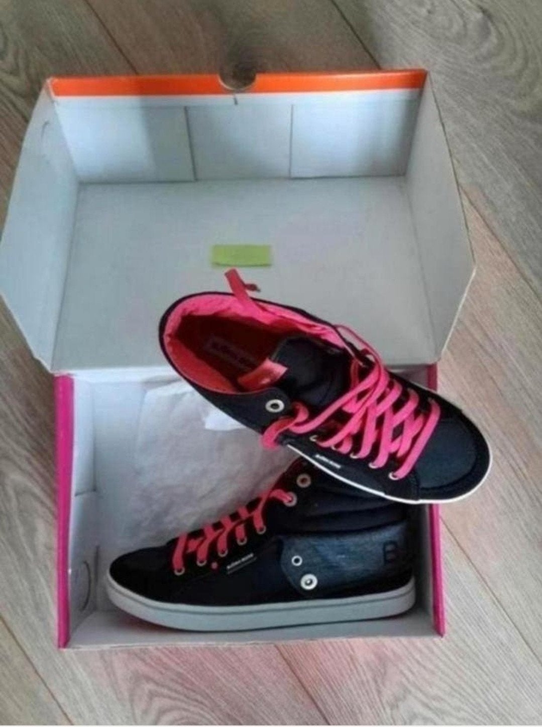 Nieuw Bjorn Borg schoenen maat 39
Geen onzin biedingen., Kleding | Dames, Schoenen, Ophalen of Verzenden, Nieuw