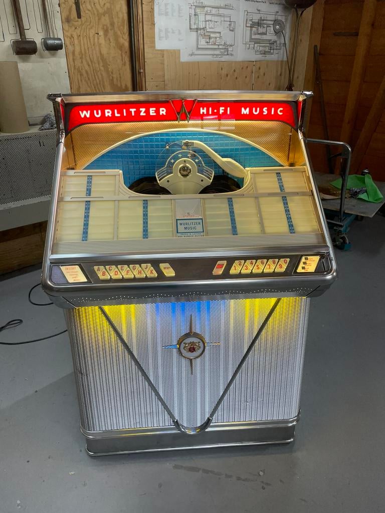 Wurlitzer 2404, Ophalen, Zo goed als nieuw, Wurlitzer