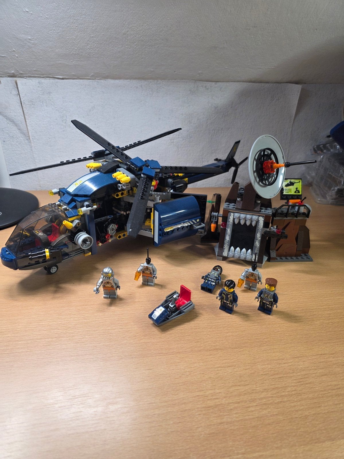 lego AGENTS 2.0 /  8971, Kinderen en Baby's, Overige thema's, Lego, Ophalen of Verzenden, Zo goed als nieuw