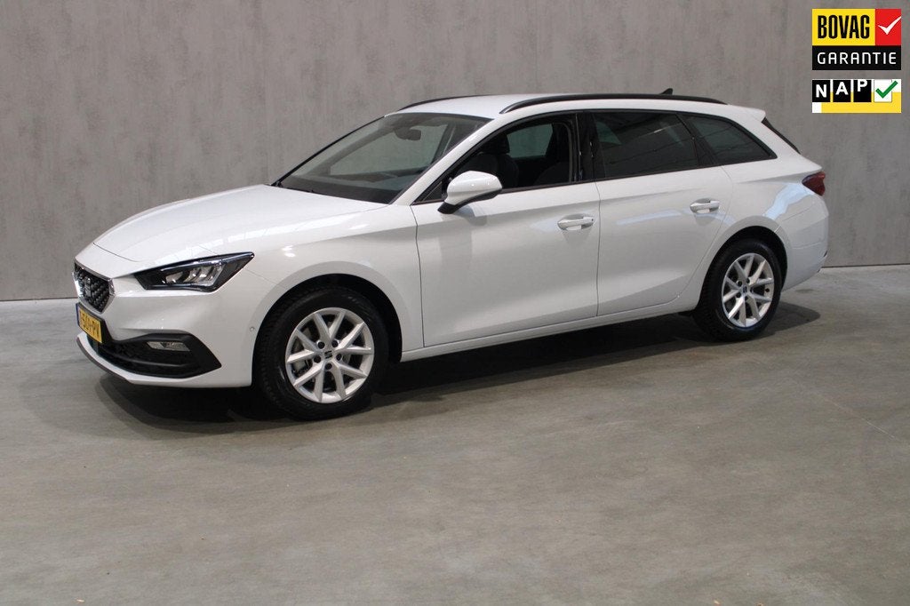 Seat Leon Sportstourer 1.0 eTSI Style Business Intense Camer, Auto's, Seat, 12 maanden, Gebruikt, Automatische klimaatregeling