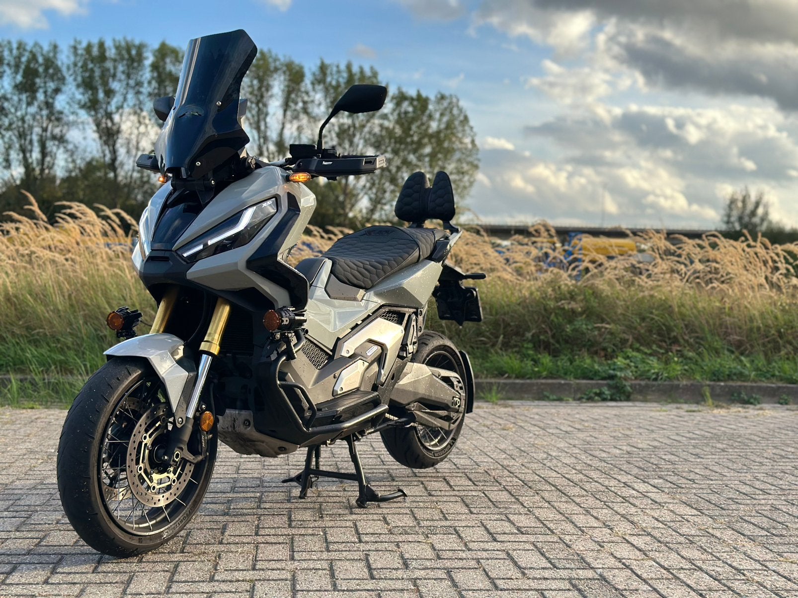 Honda X-ADV 750 Akrapovic Full system vol vermogen a2 plaat, Motoren, 750 cc, Gebruikt, Particulier, Meer dan 35 kW
