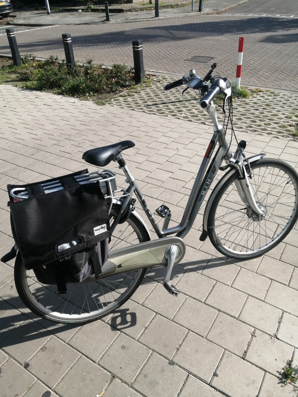 RIH Damesfiets - Comfortabel en compleet, Velgrem, Versnellingen, Ophalen, Overige merken