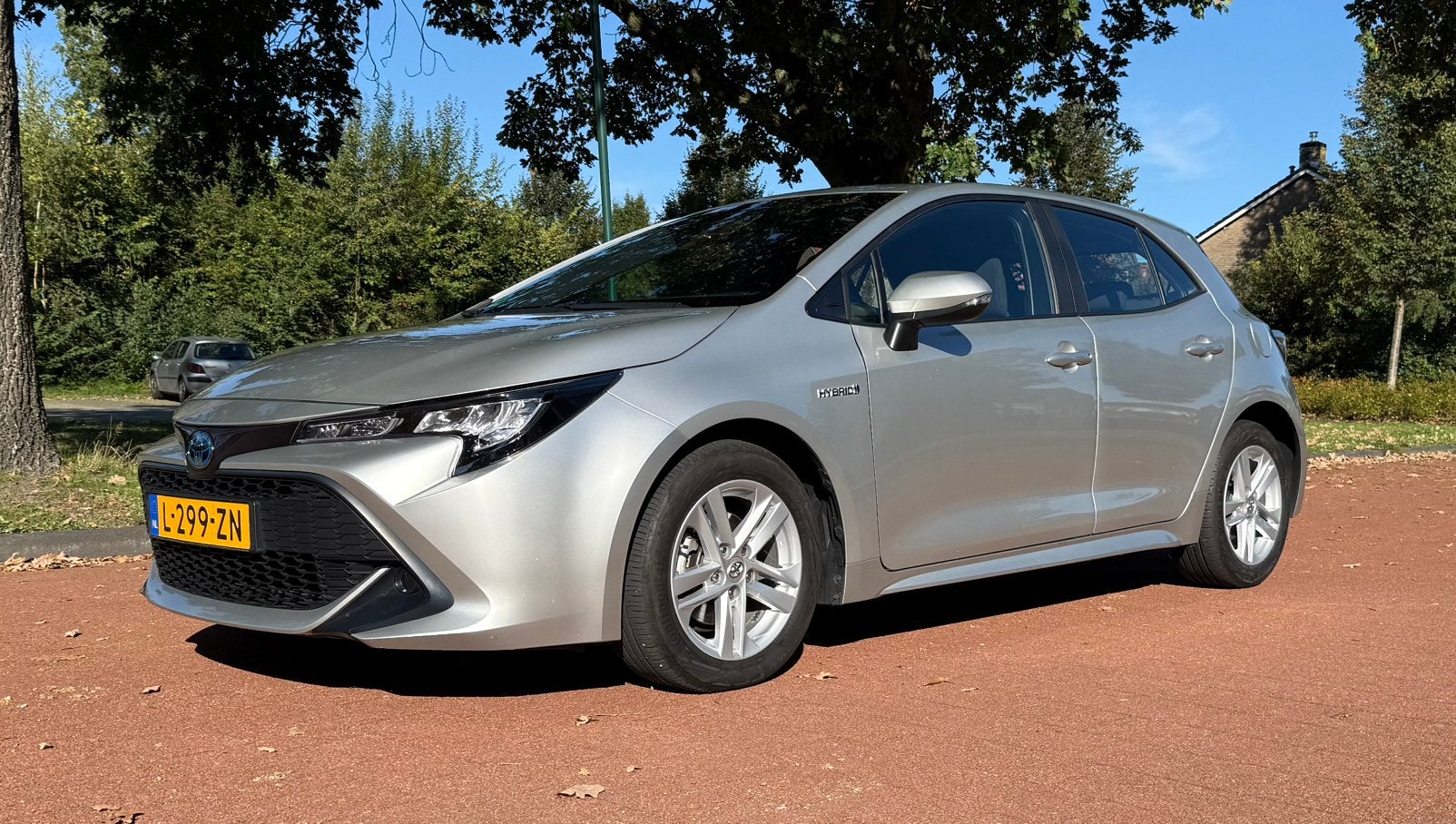 Toyota Corolla 1.8 Hybrid Hatchback sports