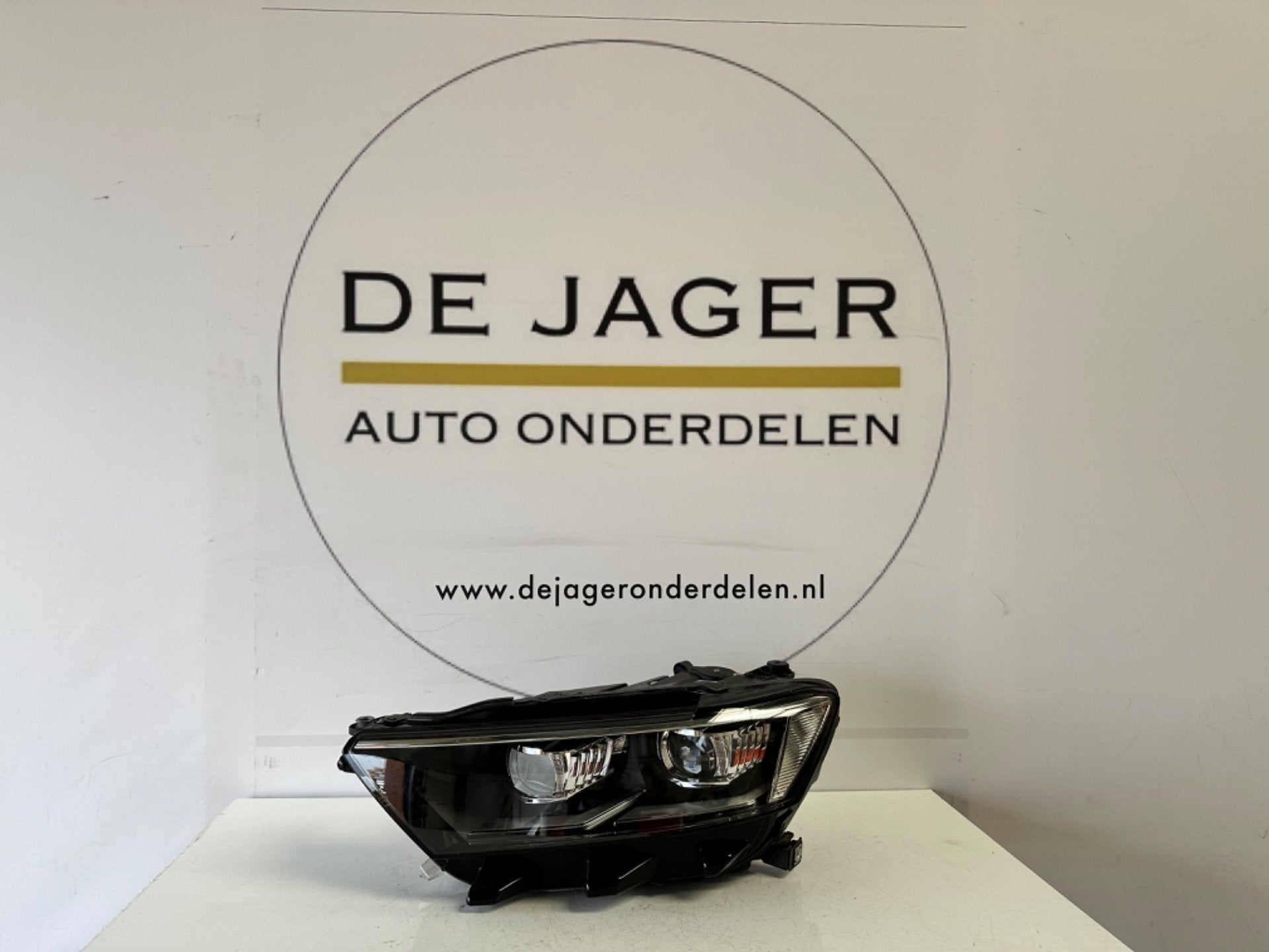VW T-ROC TROC T ROC VOL LED KOPLAMPEN SET LINKS EN RECHTS, Gebruikt, Volkswagen, Volkswagen AG, Berliner Ring 2
38440  Wolfsburg, DE