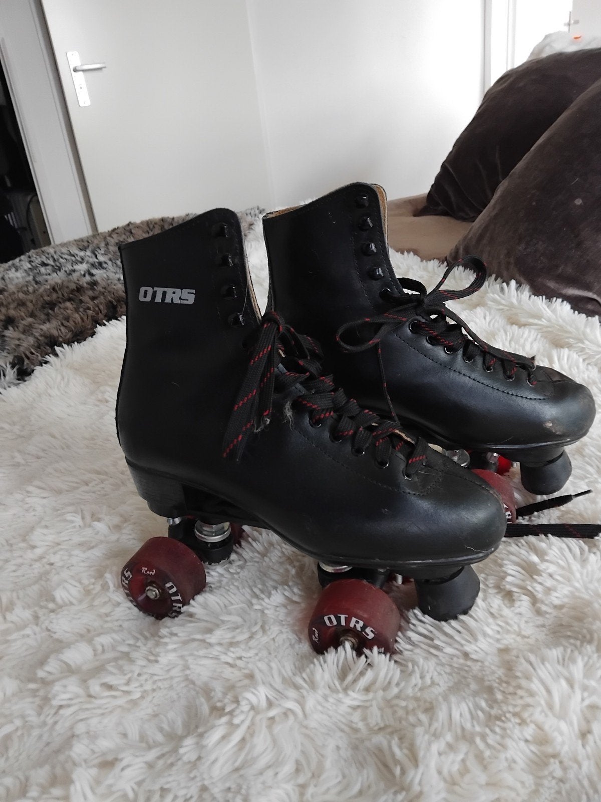Zwarte vintage OTRS Roller Skates Maat 40, Ophalen of Verzenden, Zo goed als nieuw, Dames