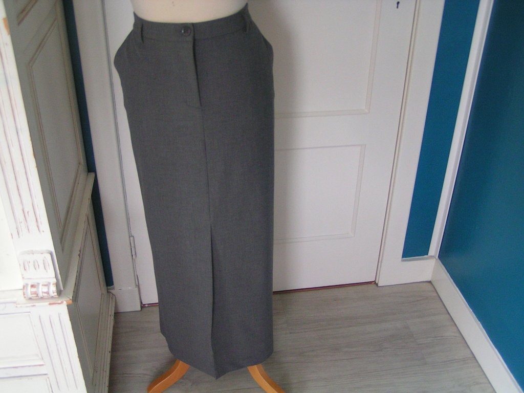 Prachtige Nieuwe Grijze Rok van Summum maat 44-46, Kleding | Dames, Summum, Maat 46/48 (XL) of groter, Nieuw, Ophalen of Verzenden